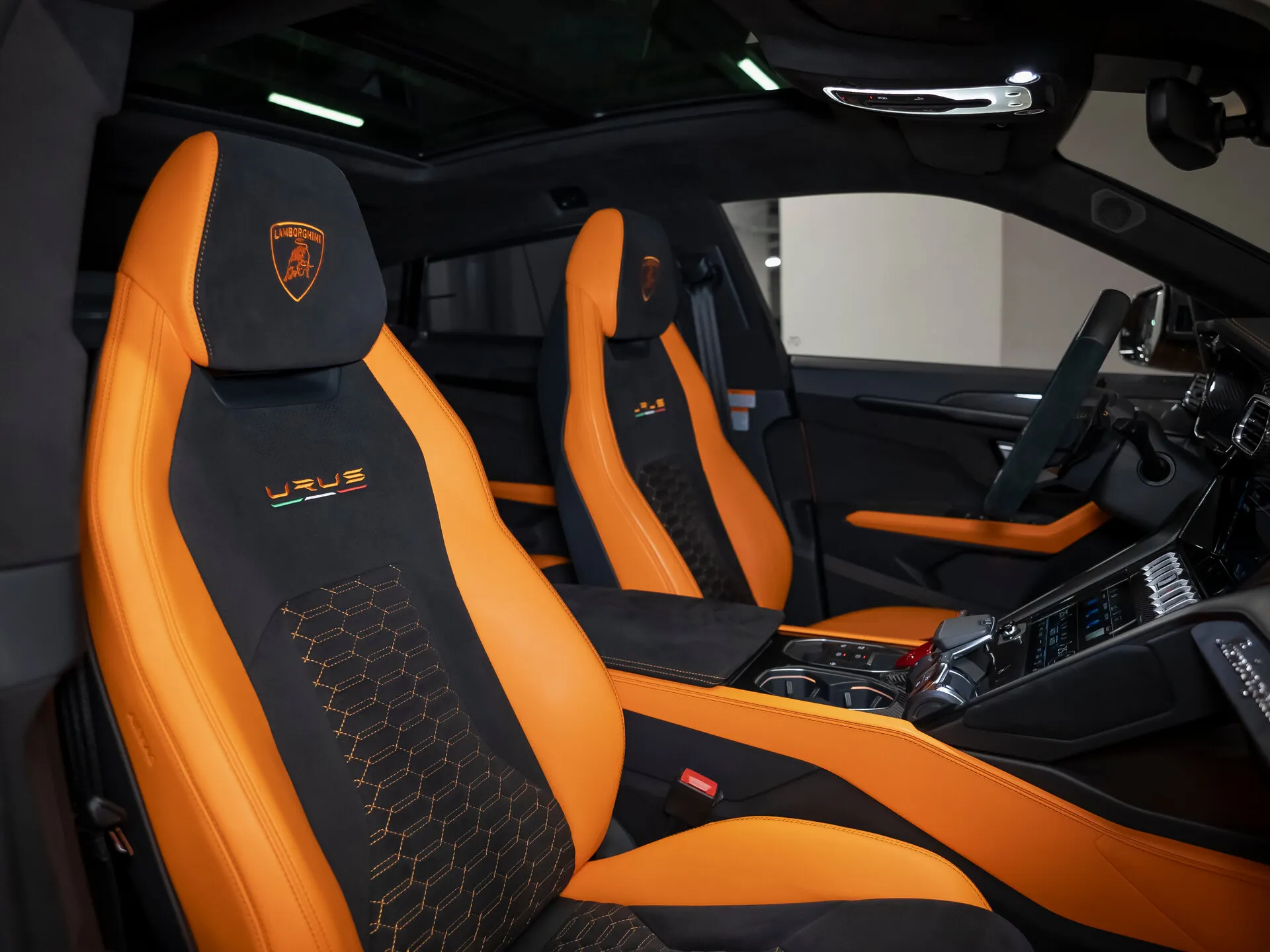 Lamborghini Urus, I 2021 фото 4