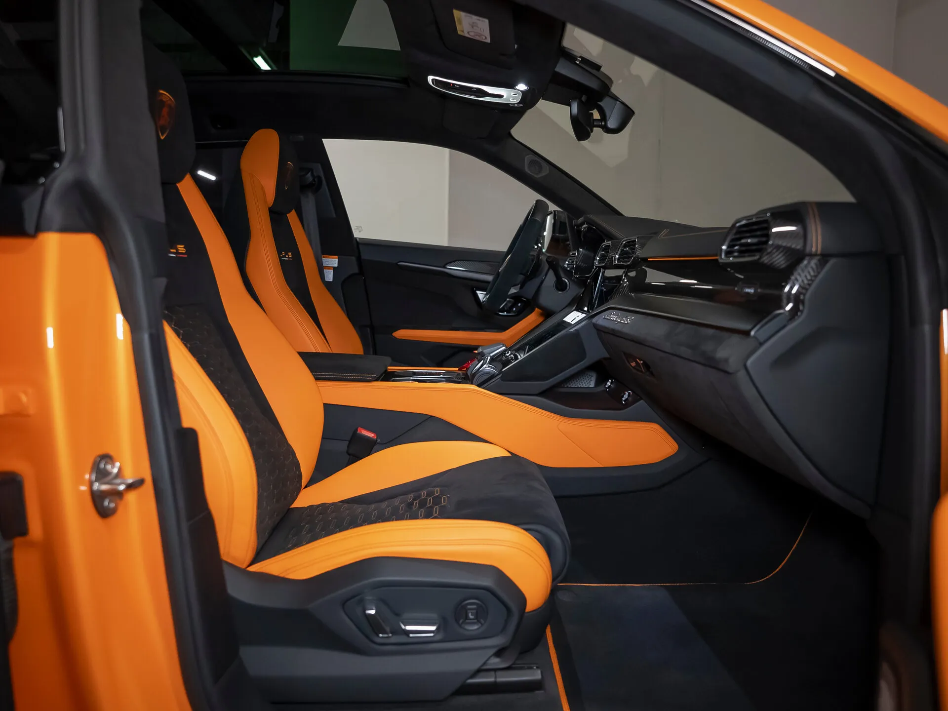 Lamborghini Urus, I 2021 фото 6