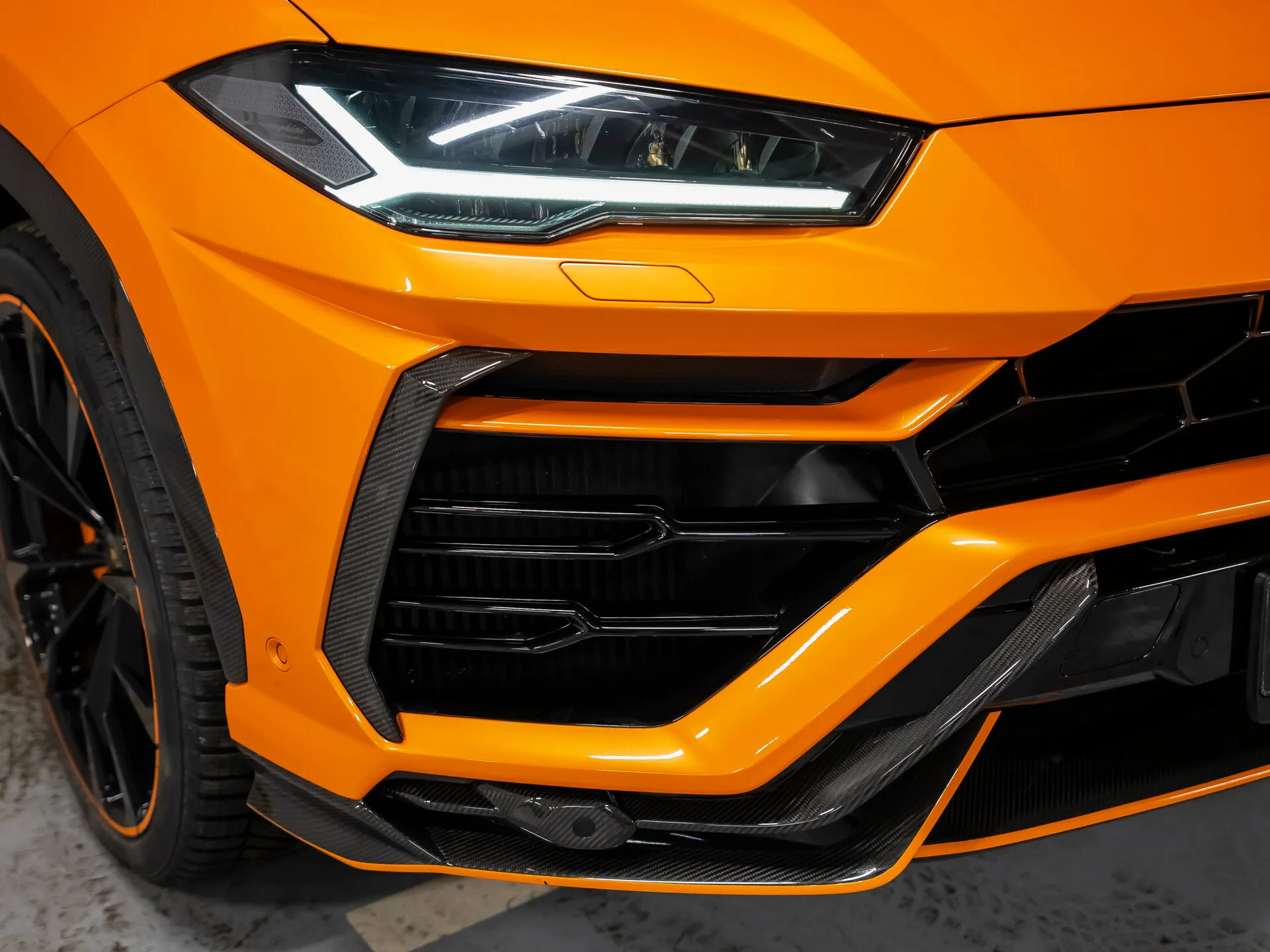 Lamborghini Urus, I 2021 фото 10