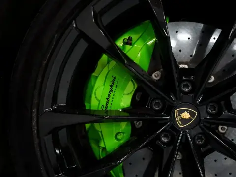 Lamborghini Urus, I 2022 — миниатюра 3