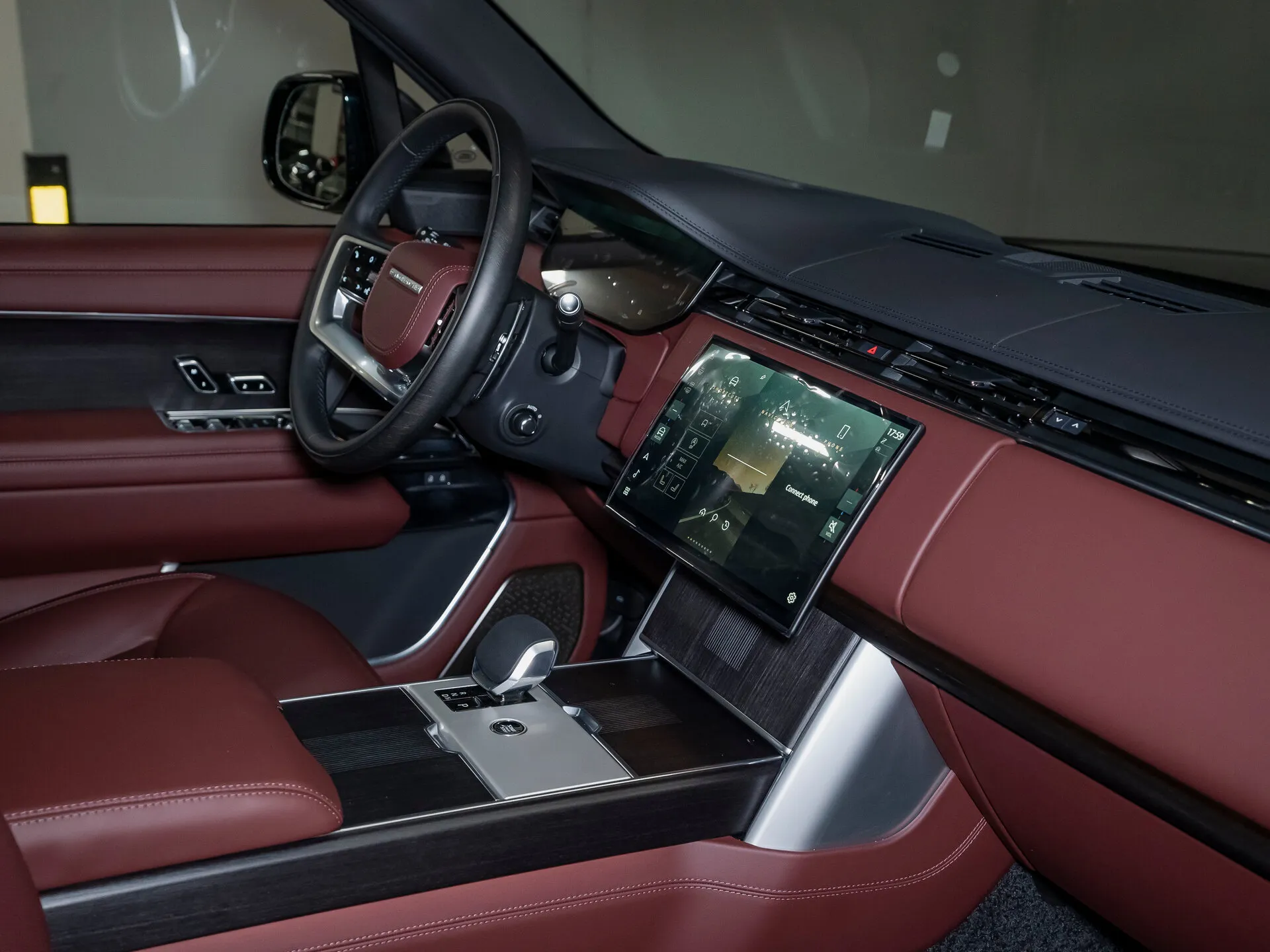 Land Rover Range Rover, V 2025 фото 2