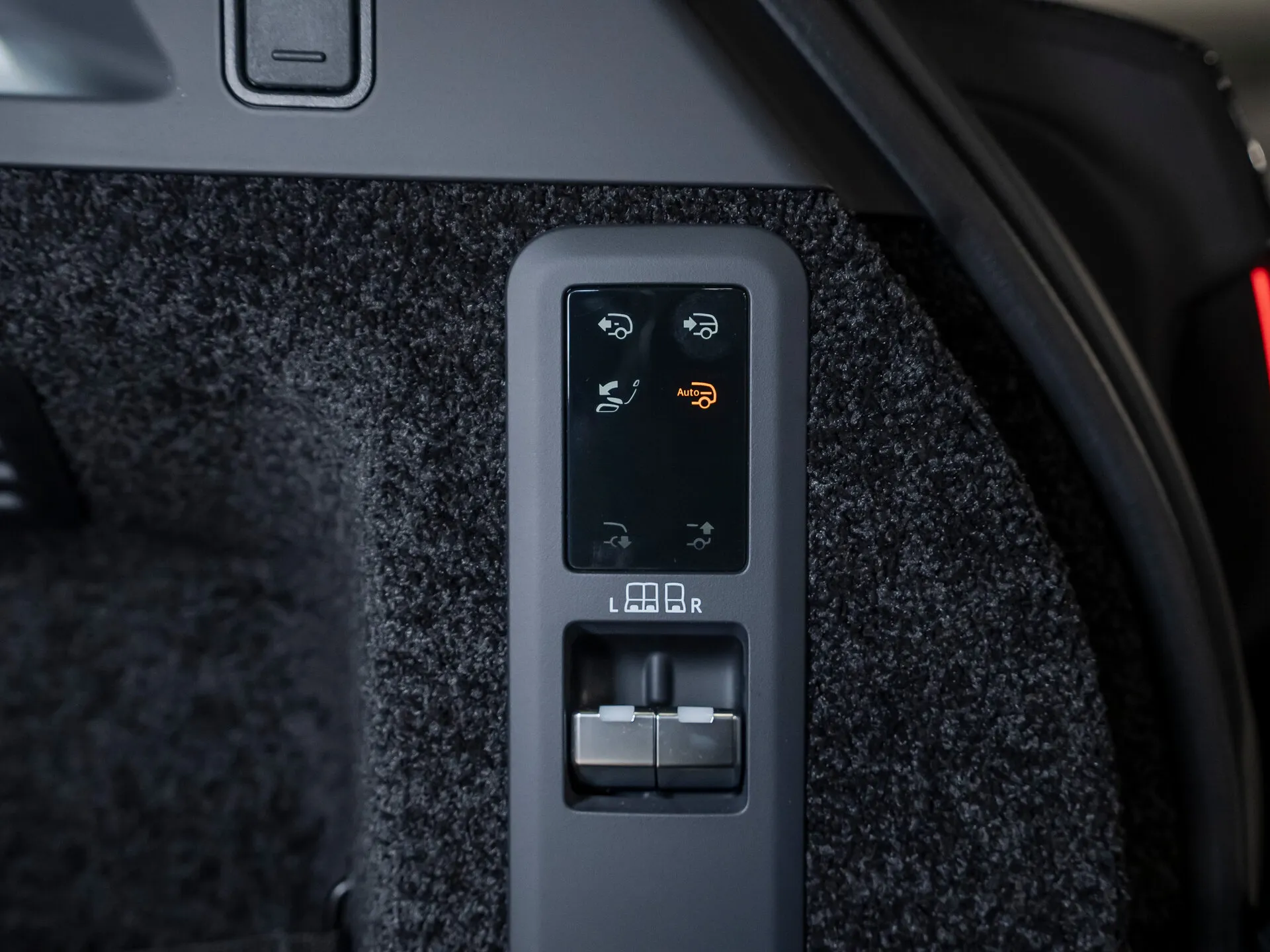 Land Rover Range Rover, V 2025 фото 7