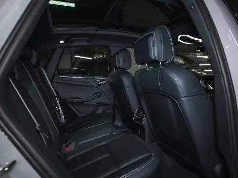 Porsche Macan, I Рестайлинг 2 2025 — миниатюра 8