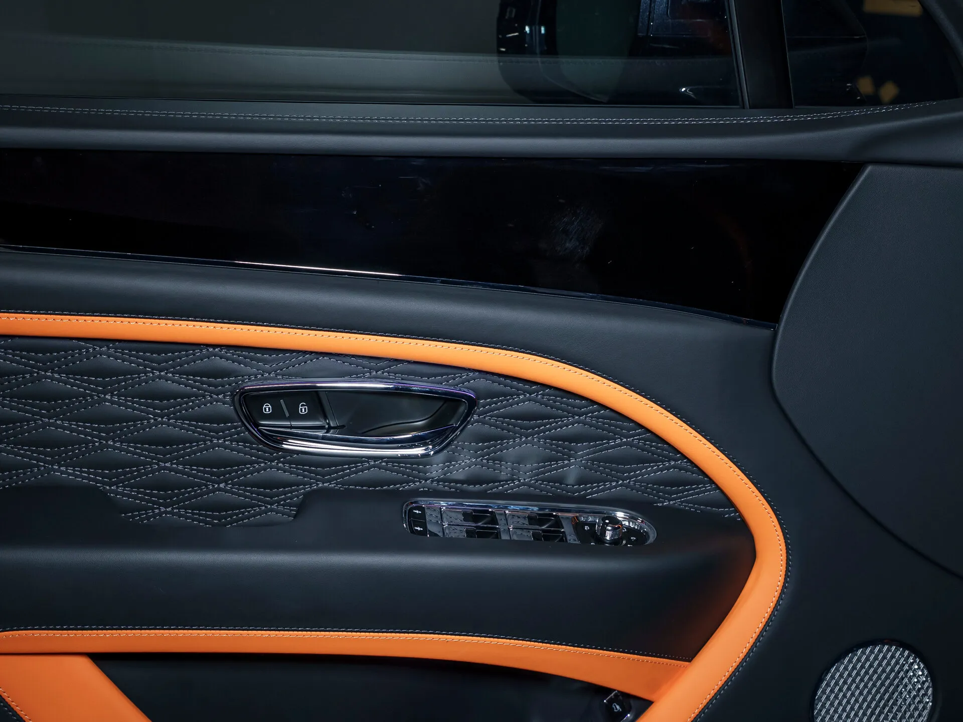 Bentley Bentayga, I Рестайлинг 2025 фото 2