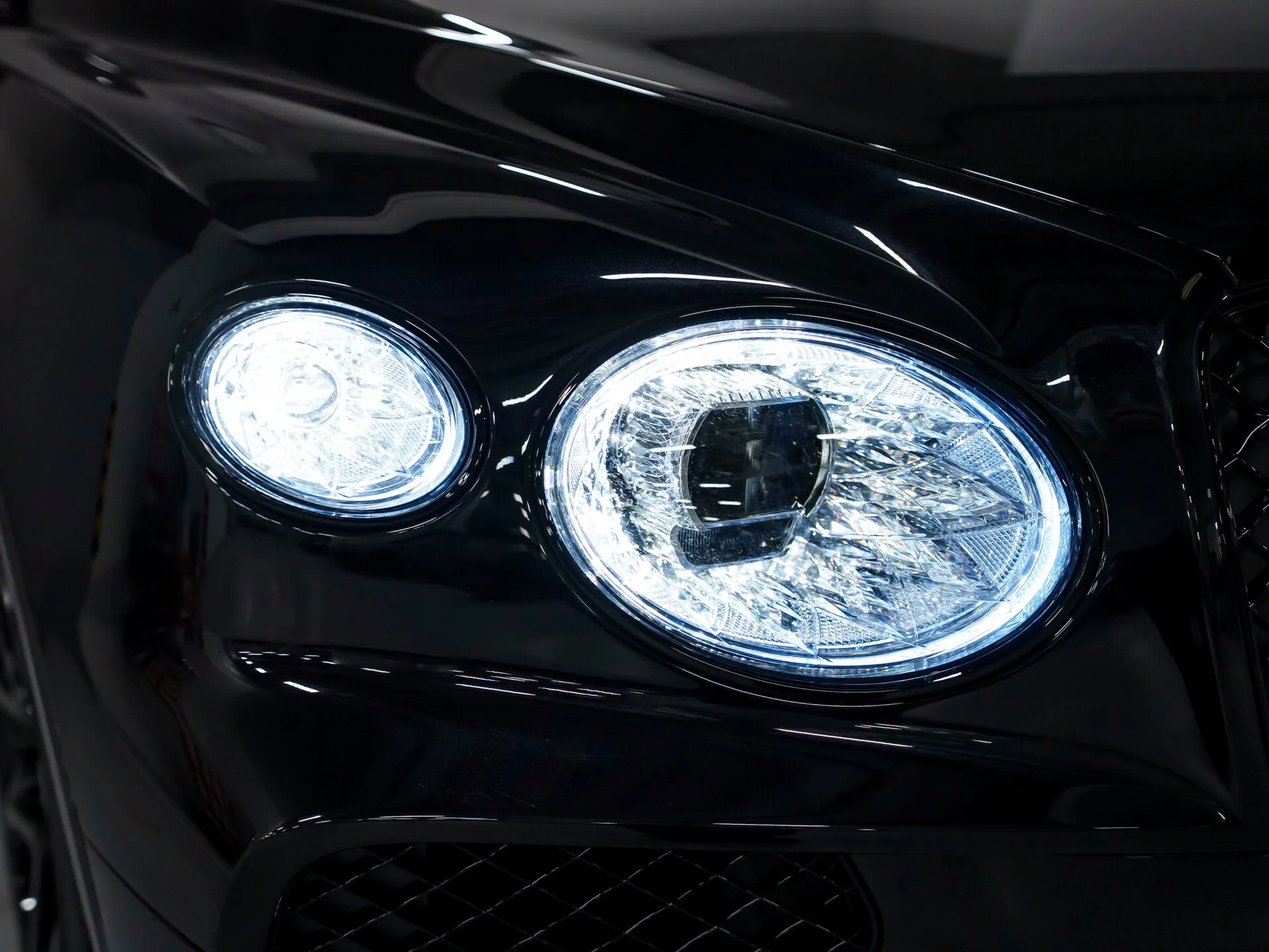 Bentley Bentayga, I Рестайлинг 2025 фото 4