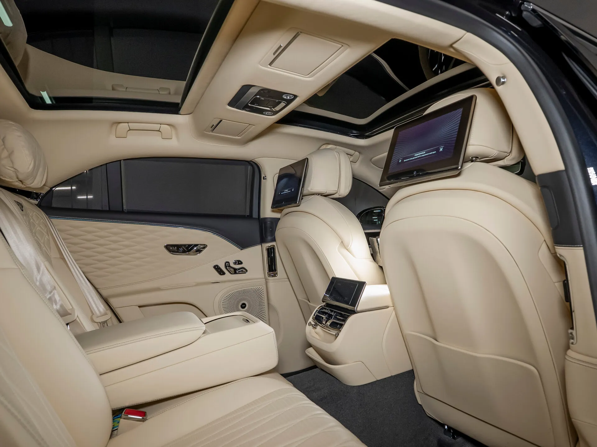 Bentley Flying Spur, Iii 2022 фото 8