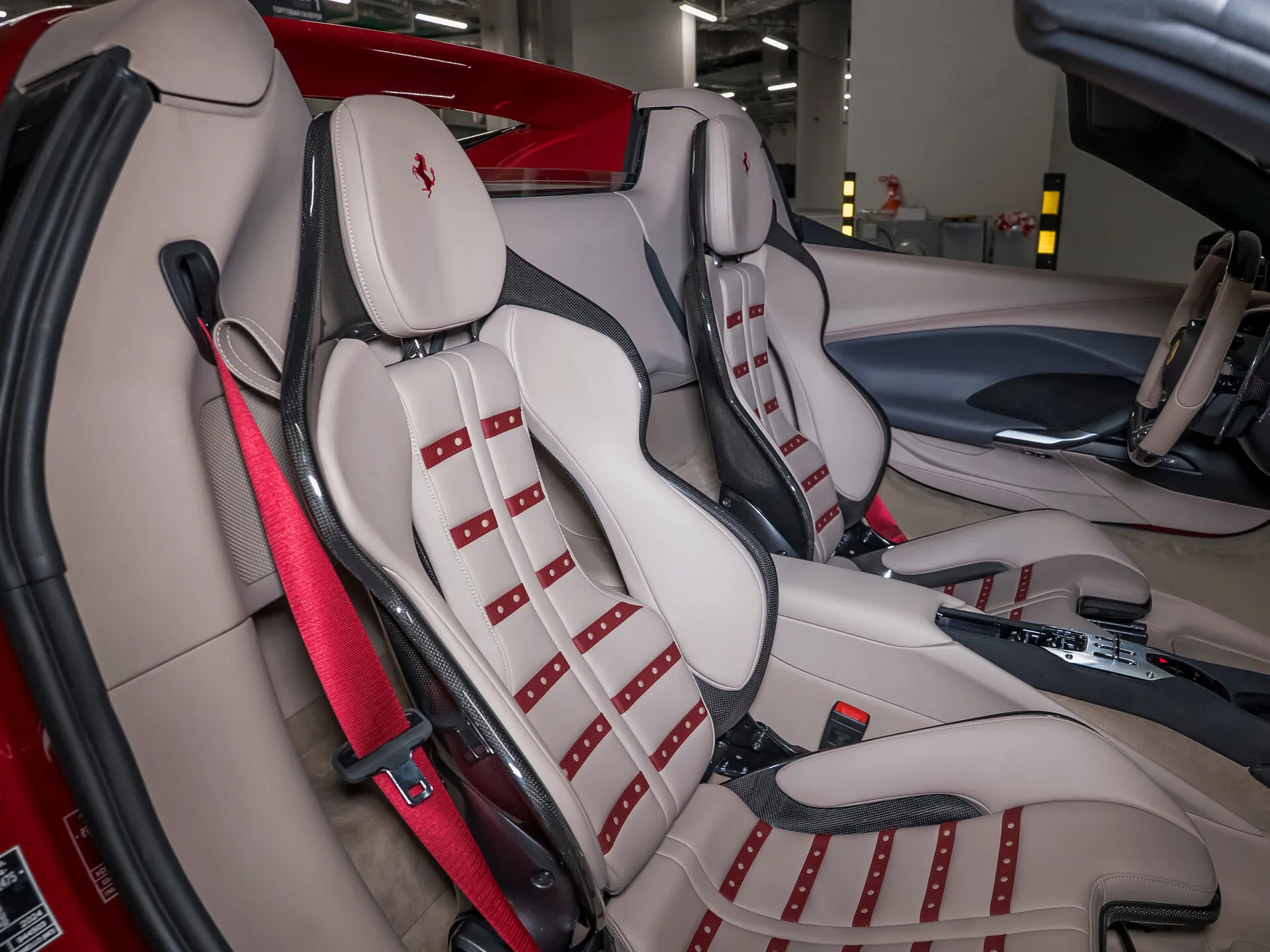 Ferrari 296 Gtb Gts, I 2024 фото 4