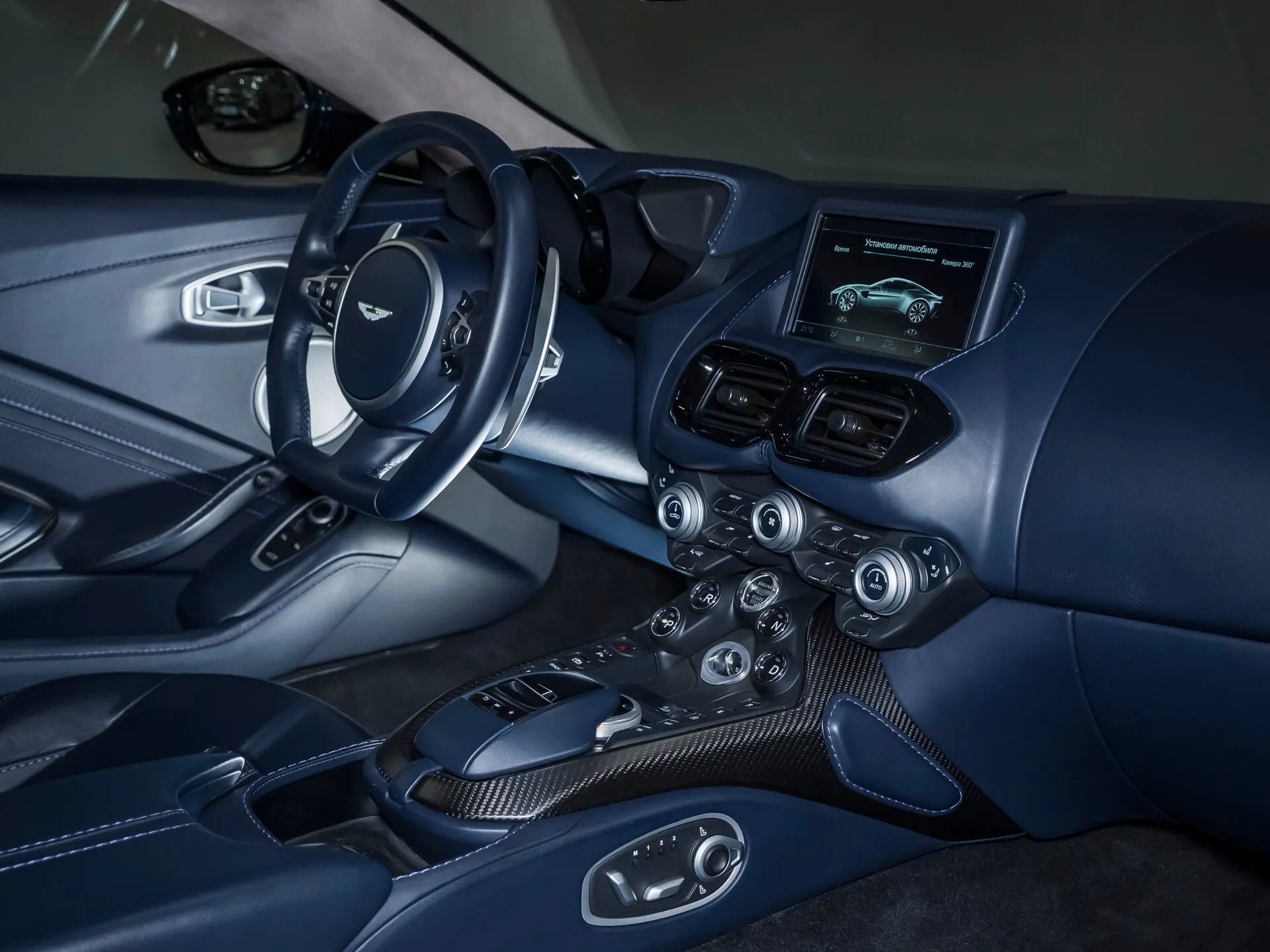 Aston Martin V8 Vantage, Iv 2019 фото 4