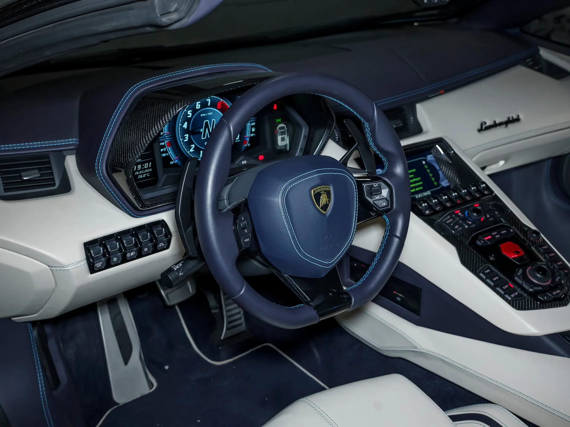 Lamborghini Aventador, I Рестайлинг 2018 фото 3