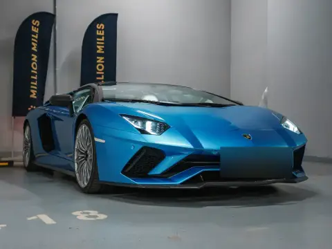 Lamborghini Aventador, I Рестайлинг 2018 — миниатюра 8