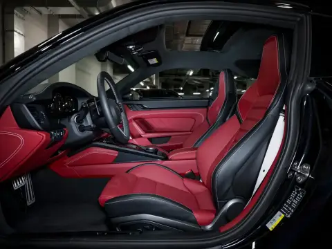 Porsche 911 Turbo S, Viii (992) Рестайлинг 2026 — миниатюра 5