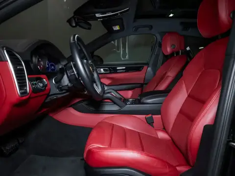 Porsche Cayenne Coupé, Iii 2023 — миниатюра 3
