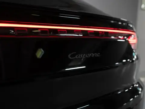 Porsche Cayenne Coupé, Iii 2023 — миниатюра 7