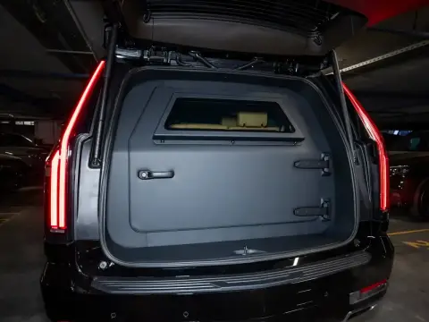Cadillac Escalade, V Рестайлинг 2025 — миниатюра 10