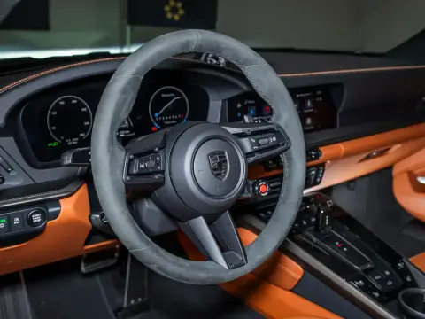 Porsche 911 Turbo S, Viii (992) Рестайлинг 2026 — миниатюра 4