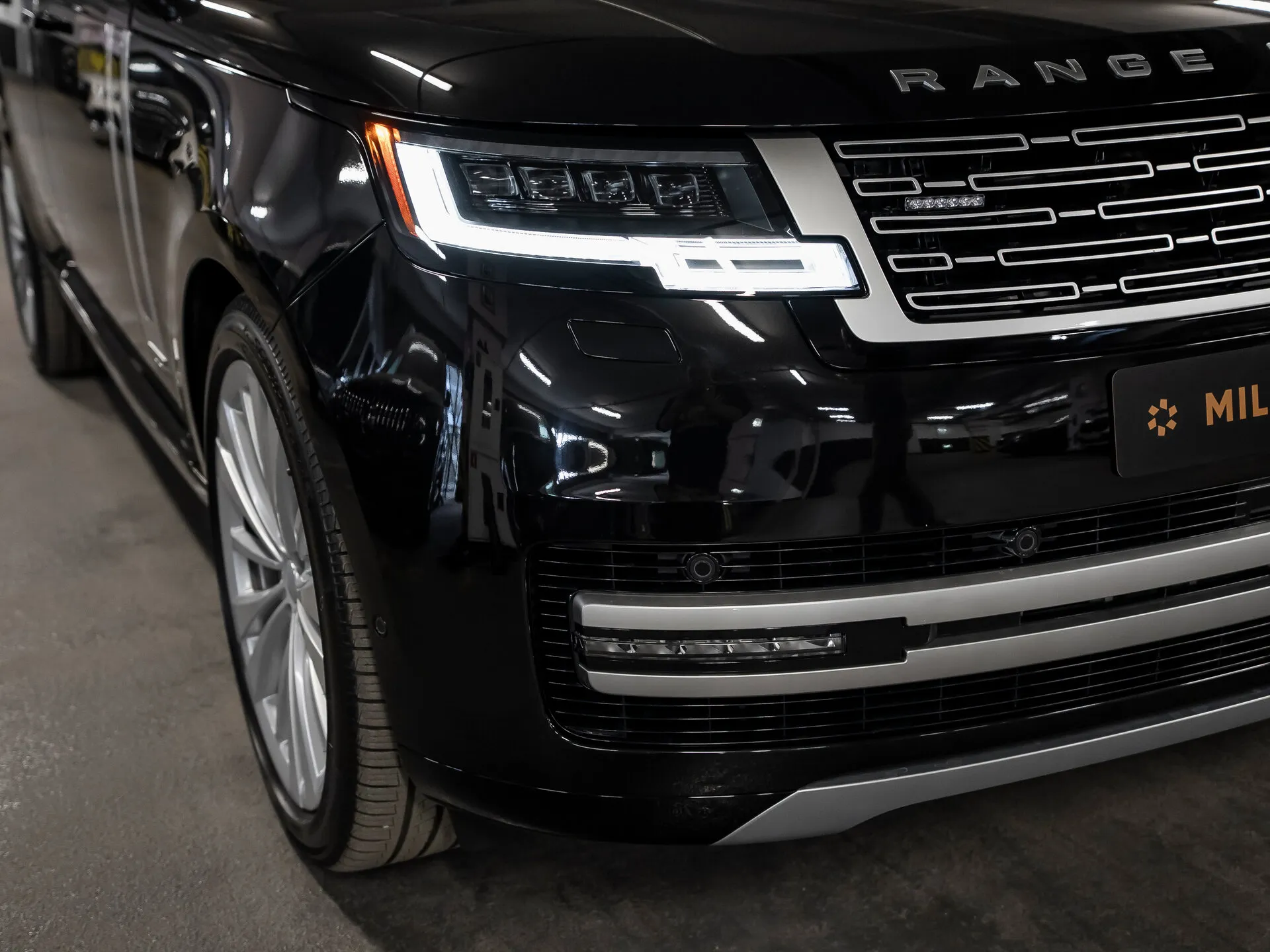 Land Rover Range Rover Long, V 2025 фото 9