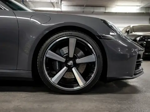 Porsche 911, Viii (992) Рестайлинг 2024 — миниатюра 1