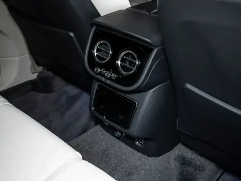 Bentley Bentayga, I Рестайлинг 2026 — миниатюра 5
