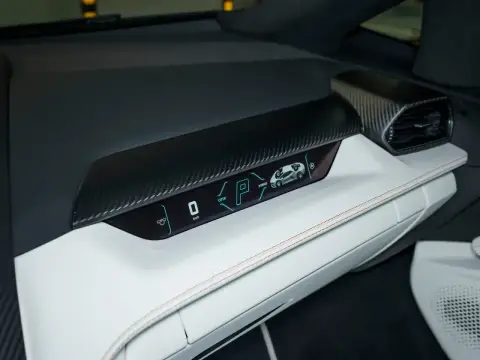 Lamborghini Revuelto, I 2025 — миниатюра 3