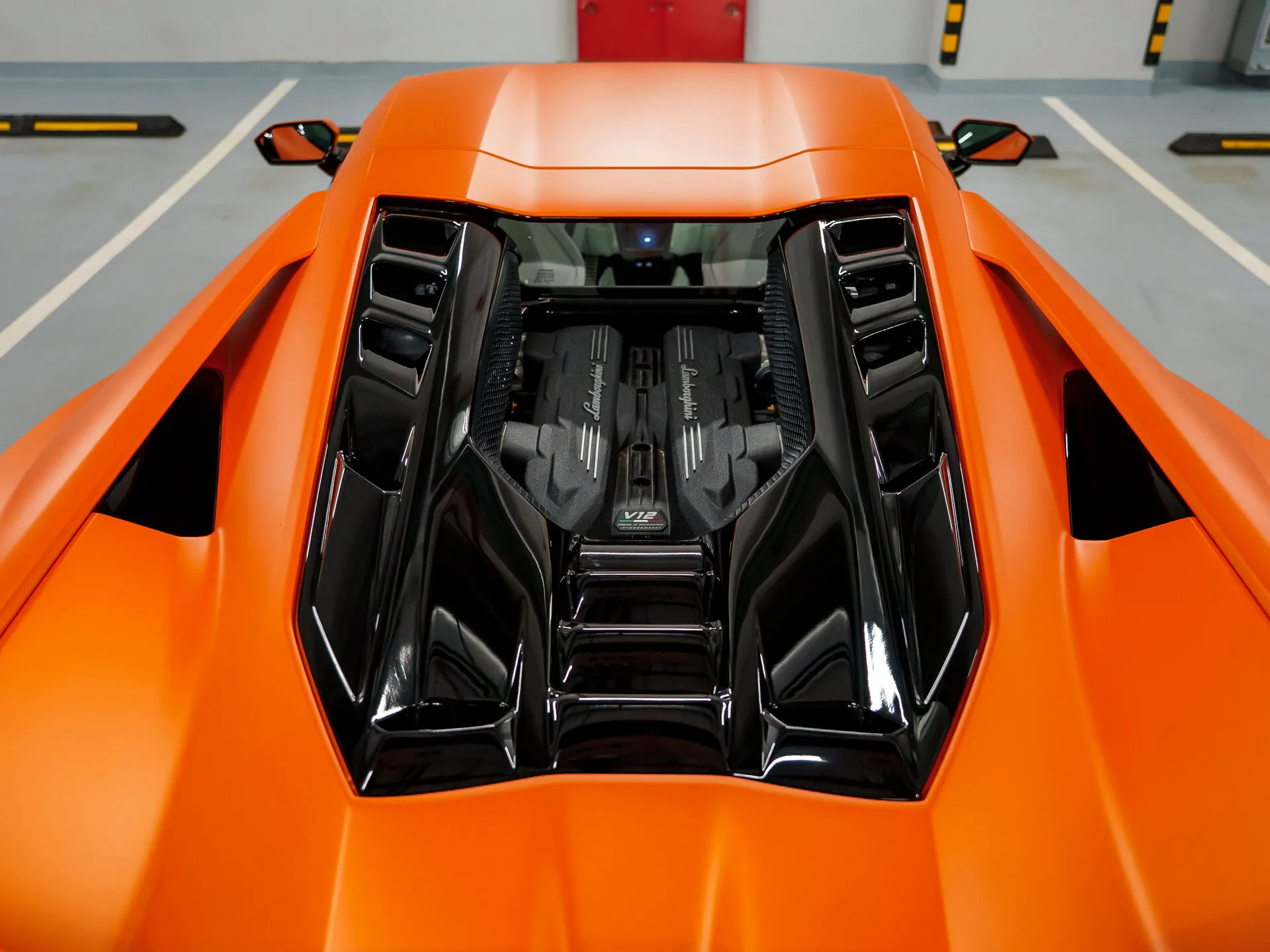 Lamborghini Revuelto, I 2025 фото 8