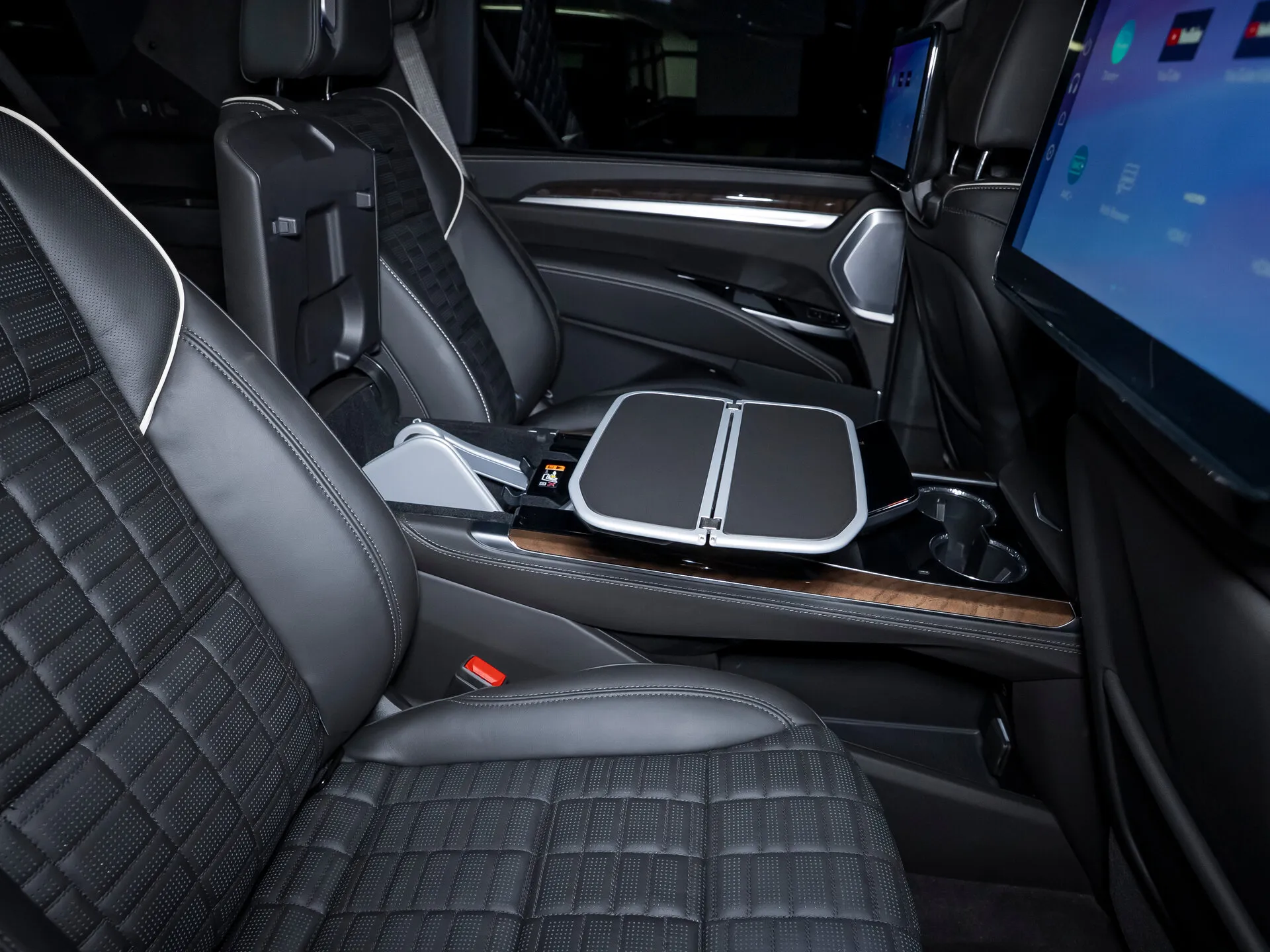 Cadillac Escalade, V Рестайлинг 2025 фото 3