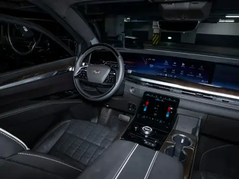 Cadillac Escalade, V Рестайлинг 2025 — миниатюра 5