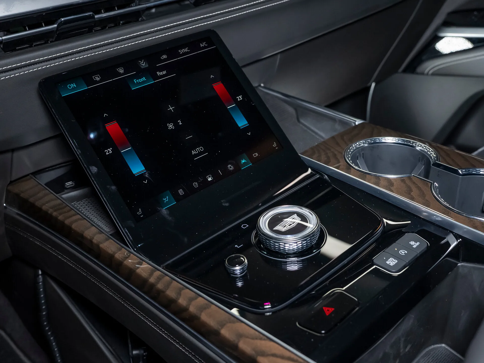 Cadillac Escalade, V Рестайлинг 2025 фото 7