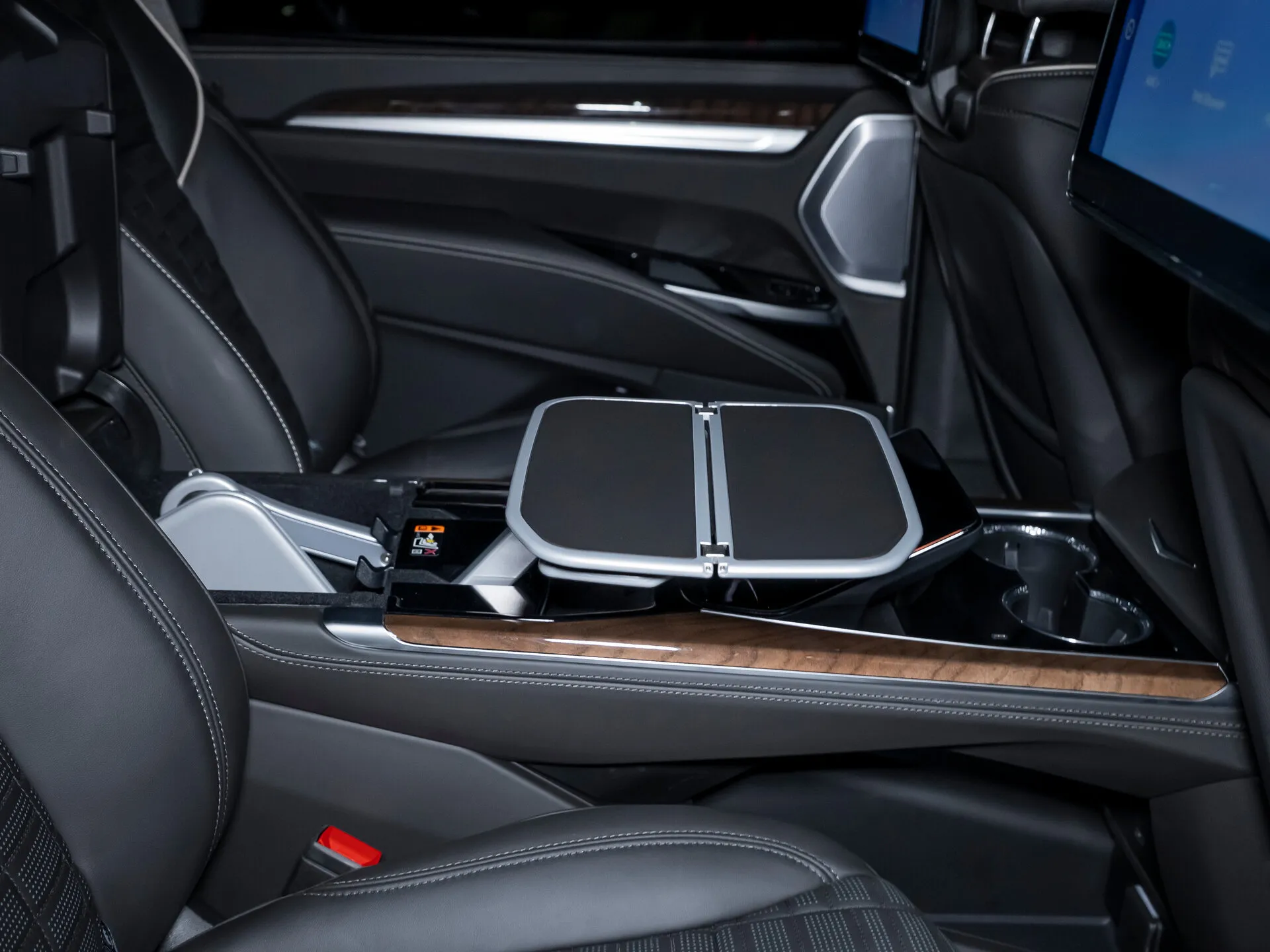 Cadillac Escalade, V Рестайлинг 2025 фото 8