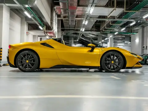 Ferrari SF90 Stradale Spider, I 2021 — миниатюра 1