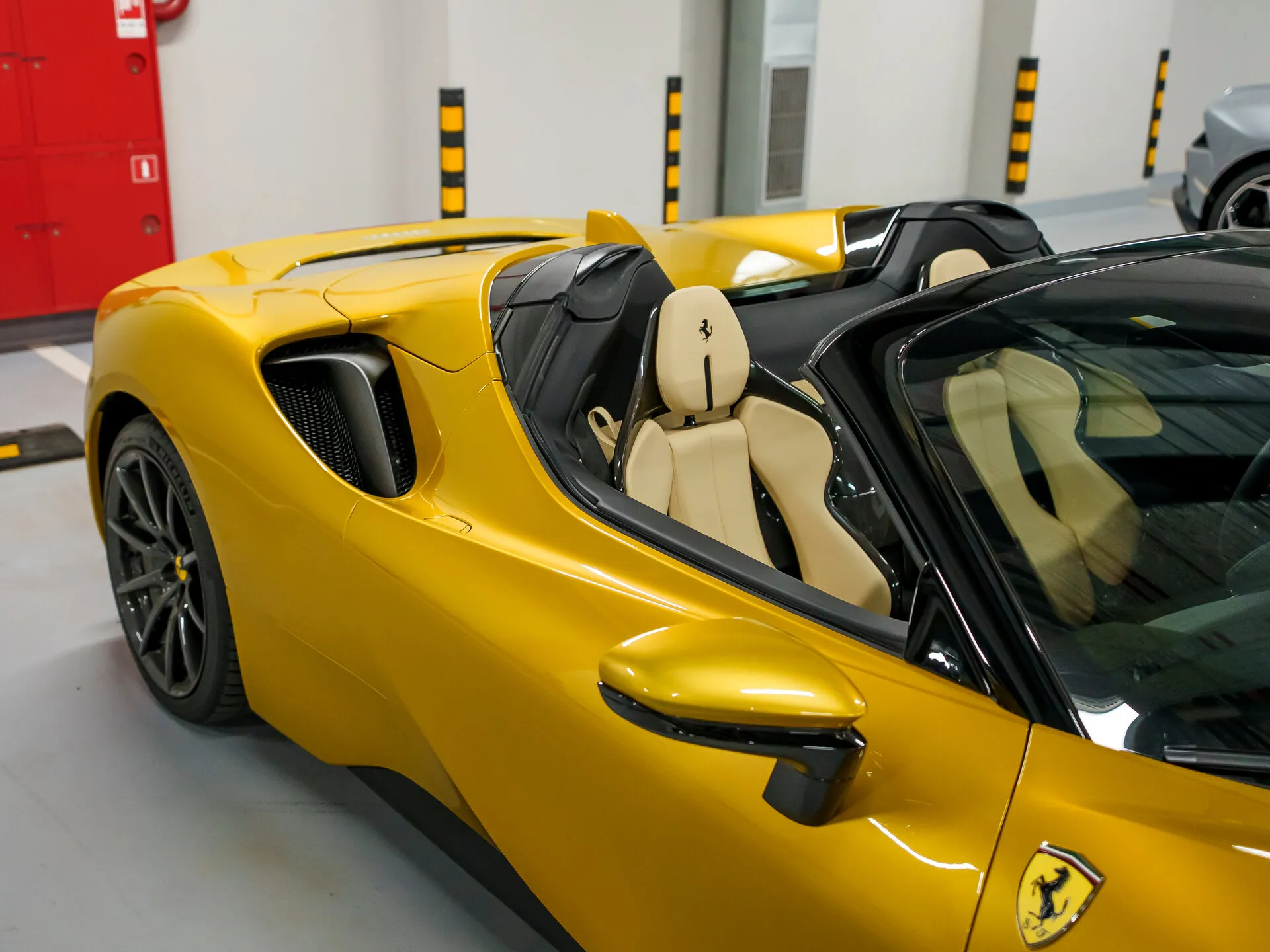 Ferrari SF90 Stradale Spider, I 2021 фото 4