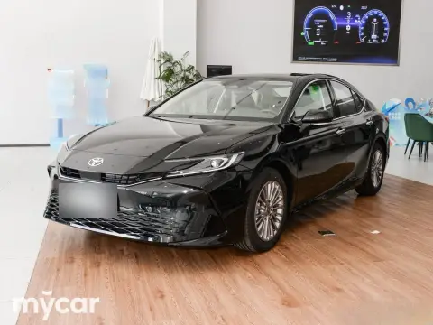Toyota Camry 2025