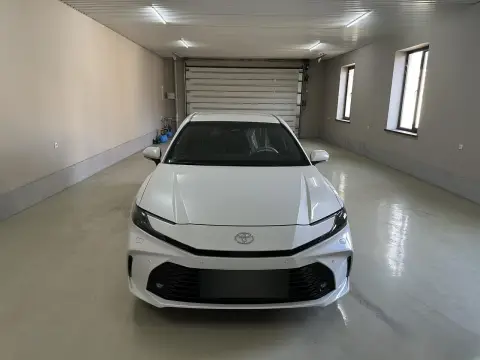 Toyota Camry 2025