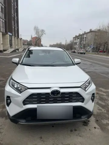 Toyota RAV4 2025