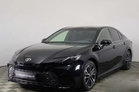 Toyota Camry 2025