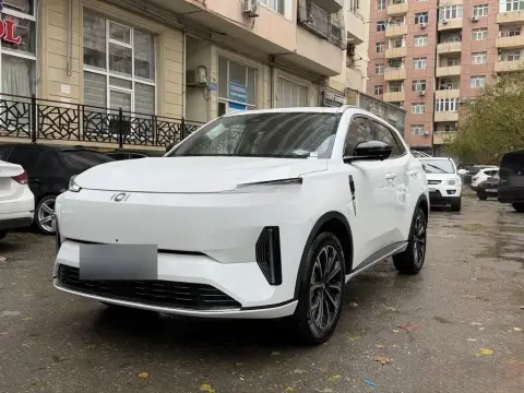 Changan Qiyuan Q05 2025 — миниатюра 2