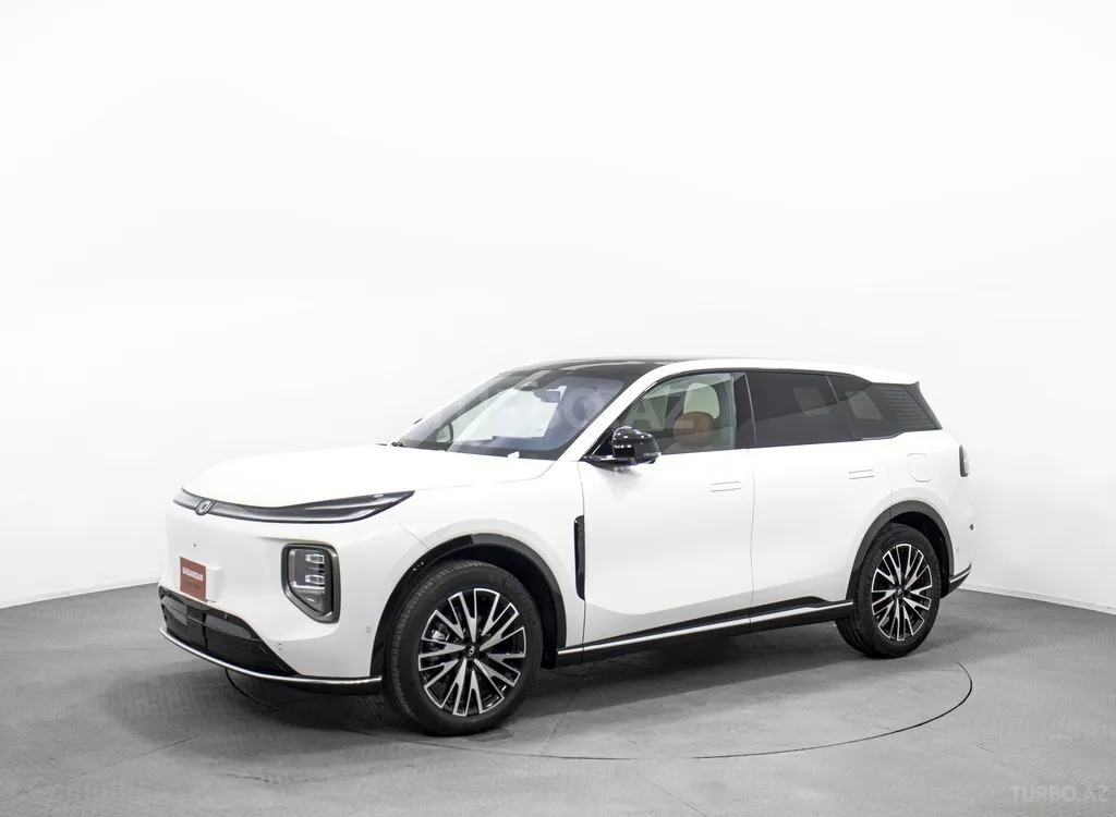 Changan Qiyuan Q07 2025 — фото 1 из 10
