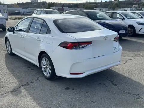 Toyota Corolla 2025 — миниатюра 7