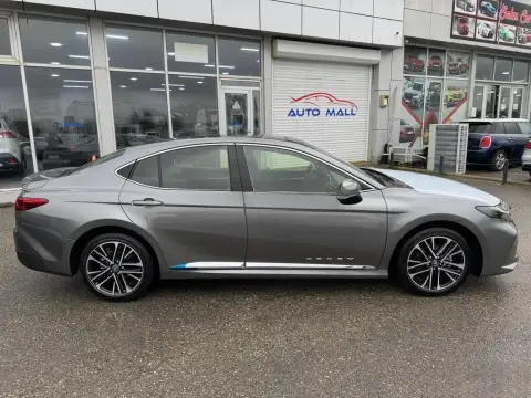 Toyota Camry 2025 — миниатюра 8