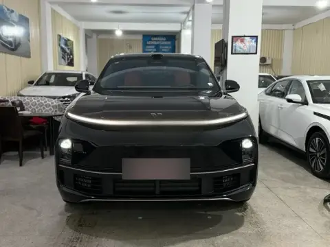 Li Auto L9 2025