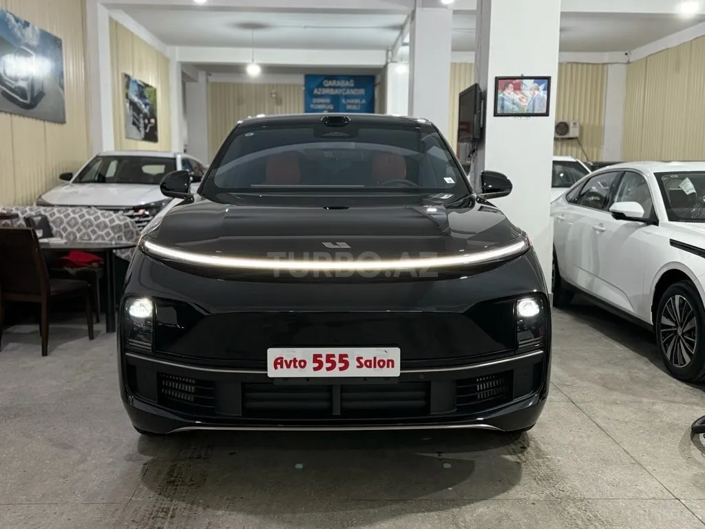 Li Auto L9 2025 — фото 1 из 10