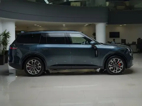 Lynk & Co 900 2026 — миниатюра 8