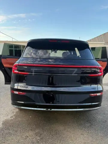 Changan Qiyuan Q07 2025 — миниатюра 2