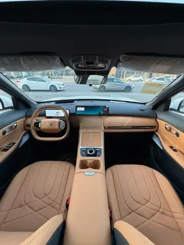 Geely Galaxy Starship 7 2025 — миниатюра 2