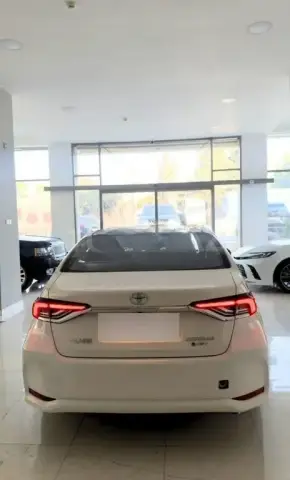 Toyota Corolla 2025 — миниатюра 2