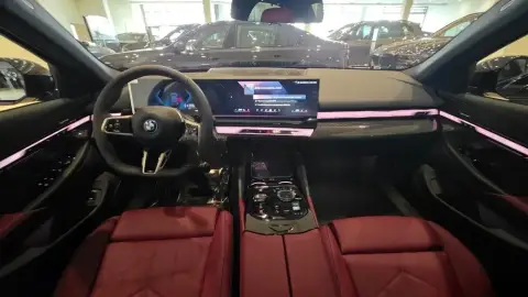 BMW 530e 2025 — миниатюра 2