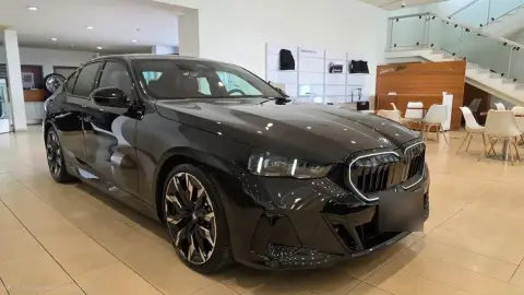 BMW 530e 2025 — миниатюра 5