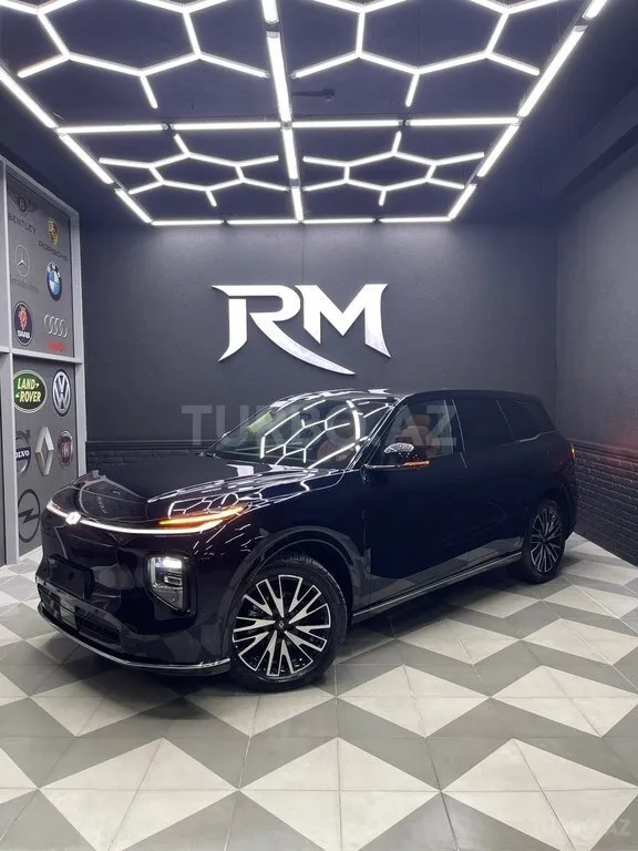 Changan Qiyuan Q07 2025 — фото 1 из 9