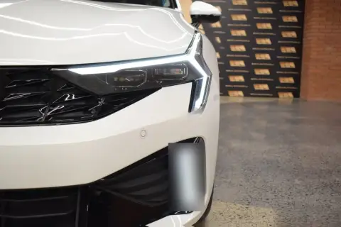 Kia K5 2025 — миниатюра 4