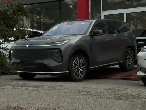 Changan Qiyuan Q07 2025 — миниатюра 2