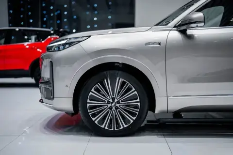 Geely Galaxy M9 2025 — миниатюра 5